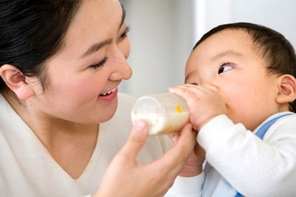 Lựa chọn sữa dành cho trẻ biếng ăn giúp kích thích trẻ ăn ngon miệng trở lại